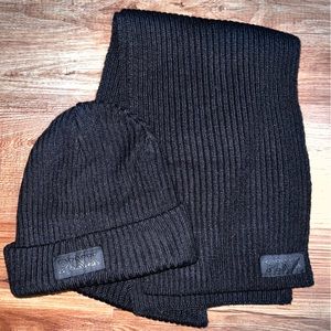 VS Pink toboggan and scarf